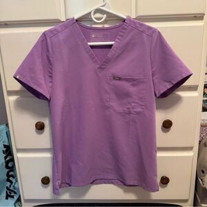 Lilac Dawn Figs Scrub Set - Small Catarina Top & Small Petite Kade Pants